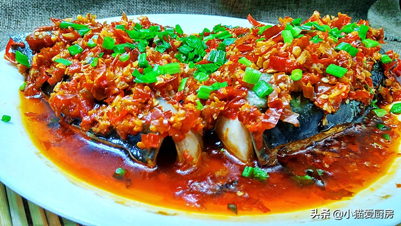 图片[9]-我喜欢的“剁椒鱼头” 用泡辣椒做的 味道很好 春节少不了-起舞食谱网