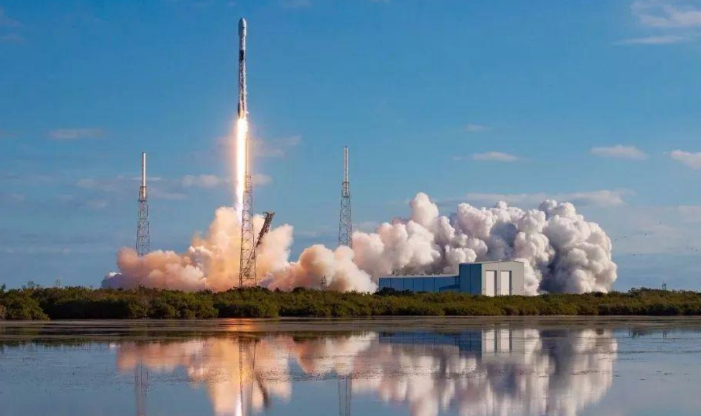 马斯克并非开玩笑！1300颗6G卫星升空，实测网速是5G两倍