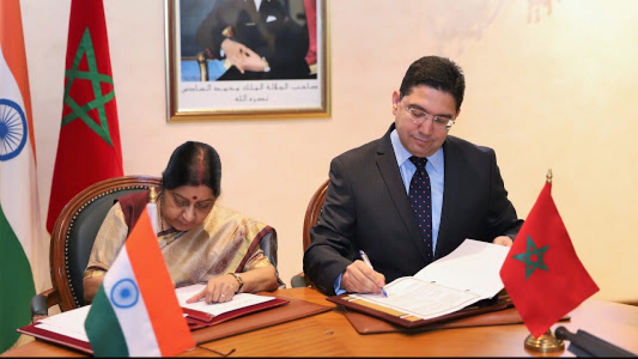 �������ڡ��ڻݶ�ʵ��������ӡ��ƾʲô���й���Ħ���������