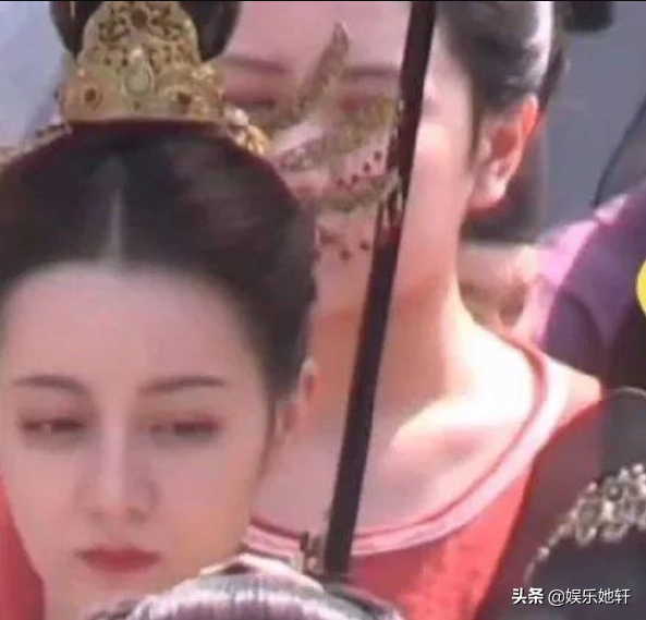 迪丽热巴《长歌行》路透曝光，一身唐装惊艳了！可女二号更抢镜