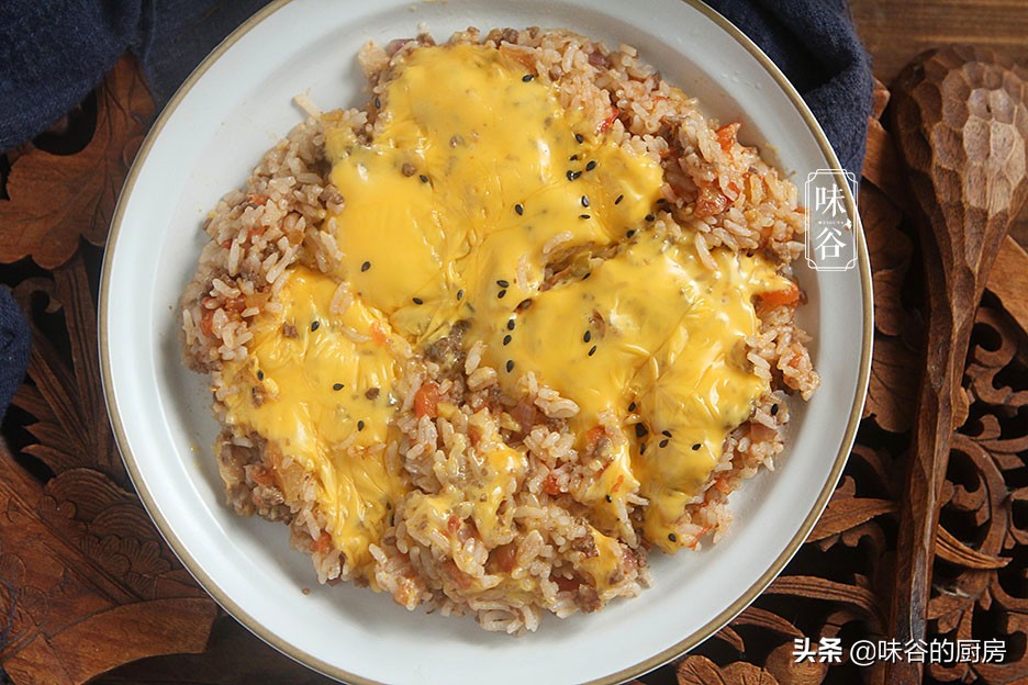 天冷了，我家就愛吃這飯，香氣撲鼻，美味營養高，上桌就光盤