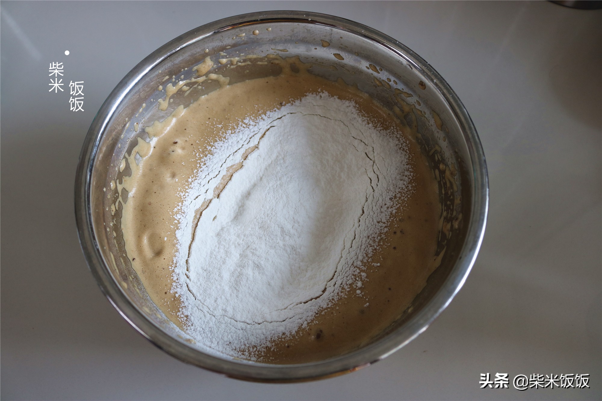 3个鸡蛋，一把红枣，做一款简单又好吃的枣糕，味道太正了