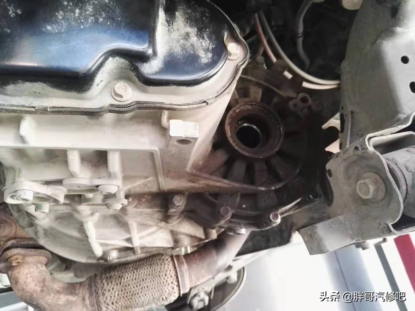 图片[3]_汉腾X7离合器分泵漏油维修步骤_5a汽车网