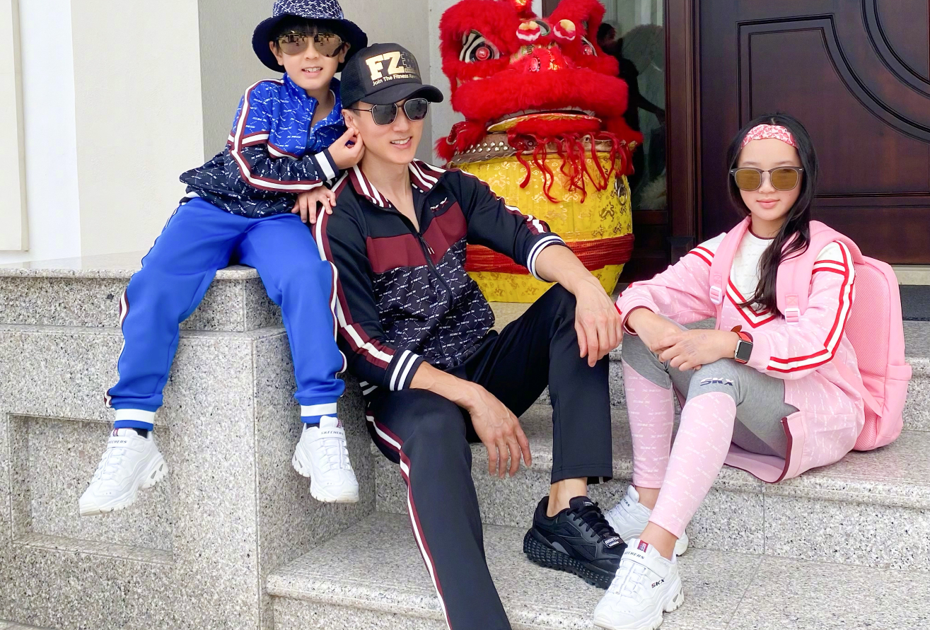 吴尊的女儿多优秀？年仅十岁就为文莱国王登台