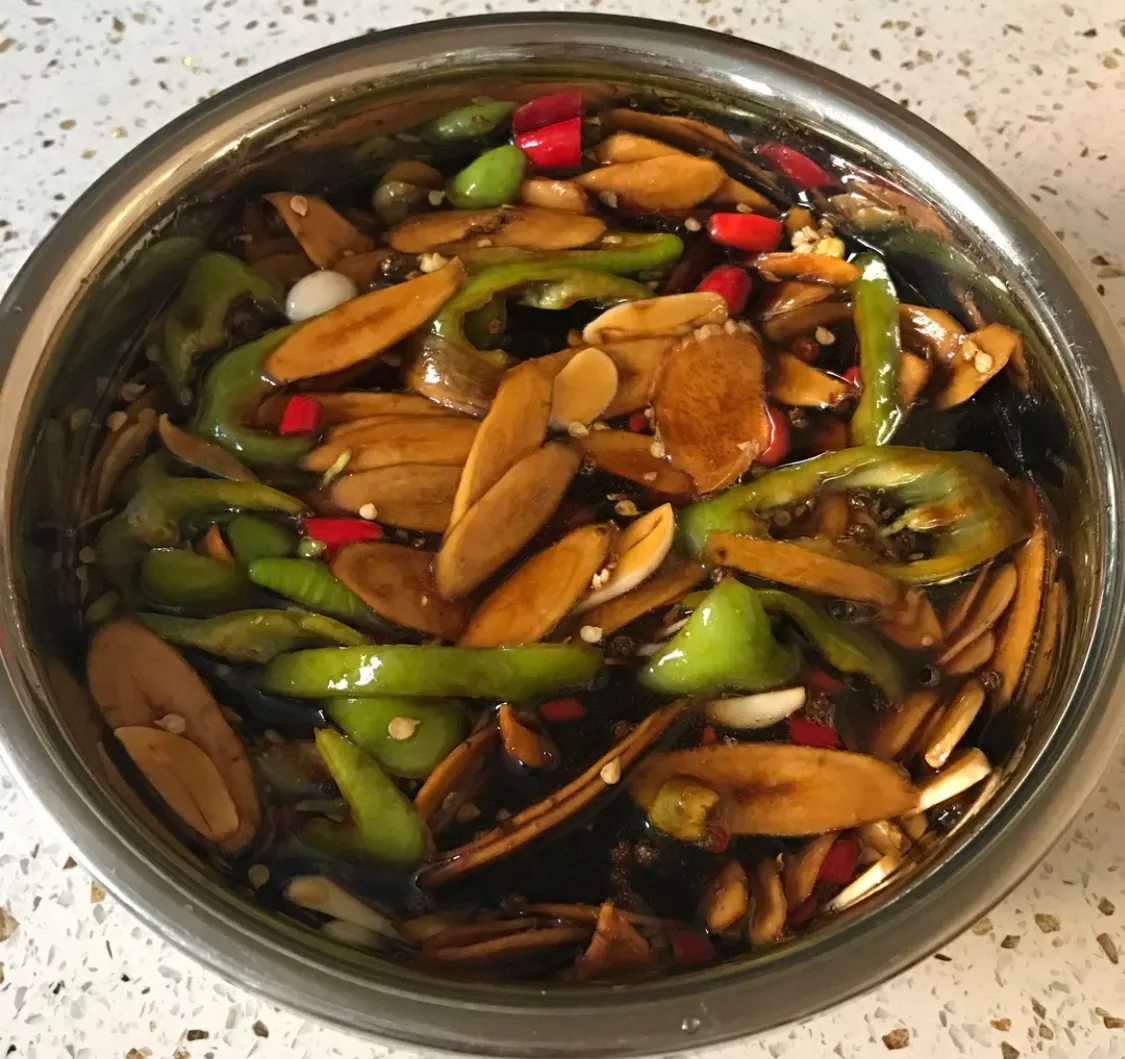 牛蒡大家都怎么吃?我们烟台人腌着吃,超好吃 美食做法 第7张 牛蒡大家都怎么吃?我们烟台人腌着吃,超好吃 美食做法 第7张