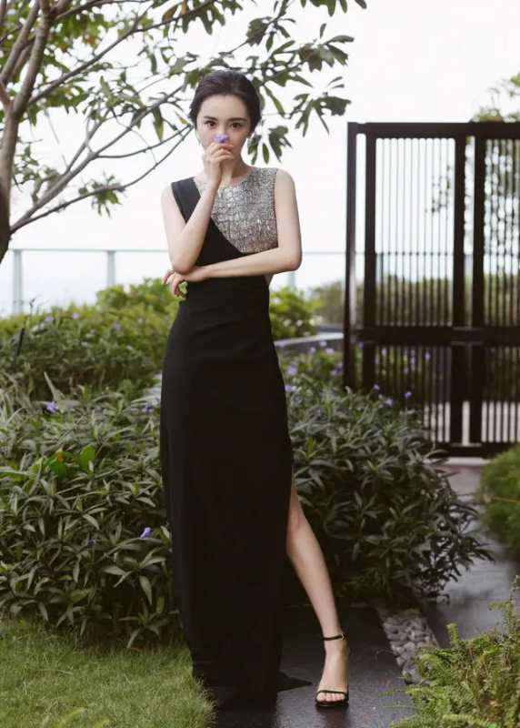 当杨幂撞衫王鸥，仅差4岁，却真正见识到什么叫俗气，什么叫高级