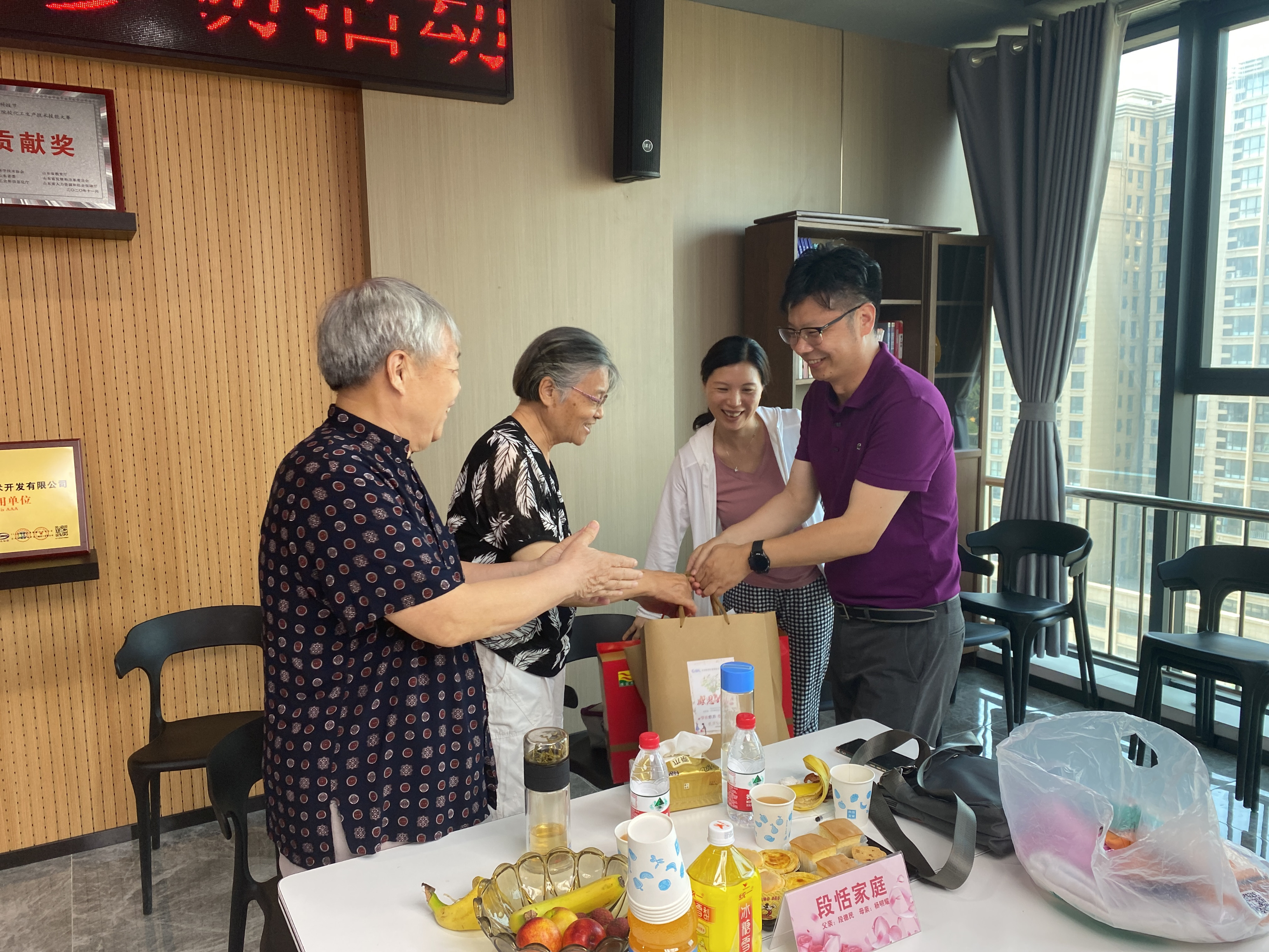 感恩父母 | 北京欧倍尔2021年首届员工父母参访活动