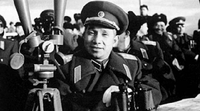 1955年粟裕调空军入闽，伟人在杭州听闻大怒：谁做的决定