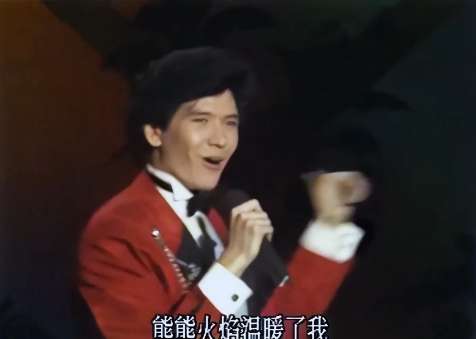 34年前春晚爆红后又去了美国发展，费翔现在过得