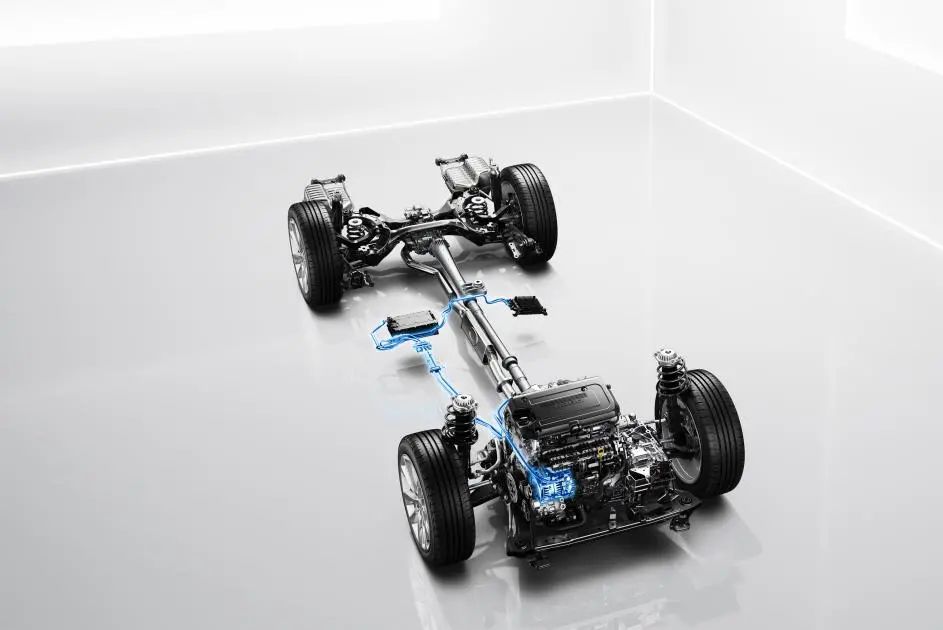 昂科威Plus上市了！选5座还是7座？有必要选艾维亚？