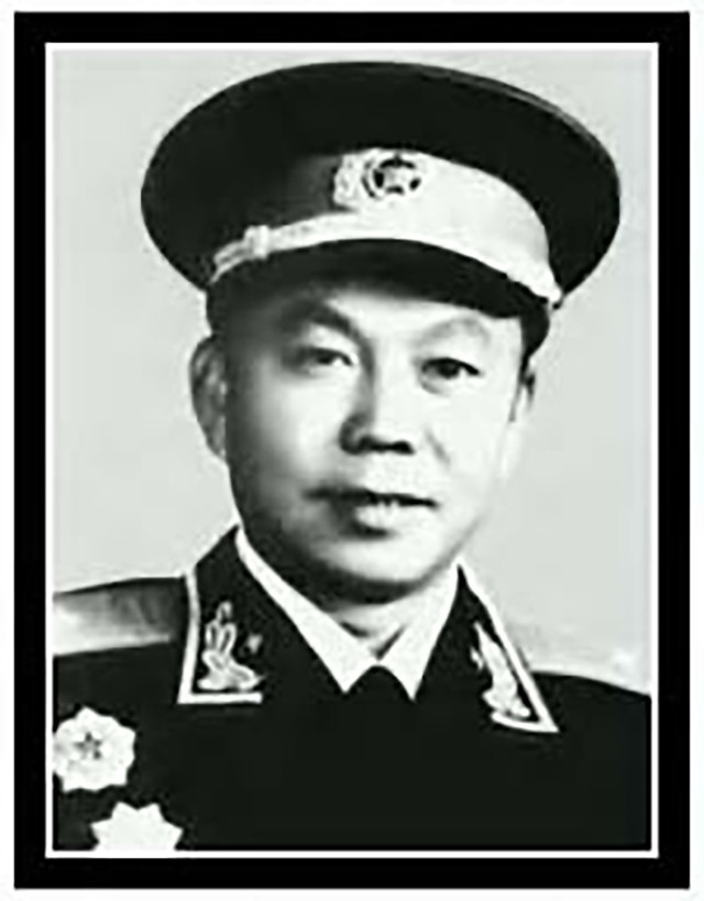 将军孔俊彪时隔50年回家，意外发现长征时“牺牲”的战友还活着