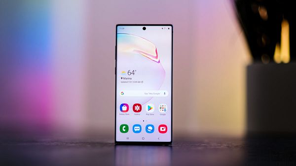 打破十三项行业记录，三星Galaxy Note10+“屏”实力登顶真机皇