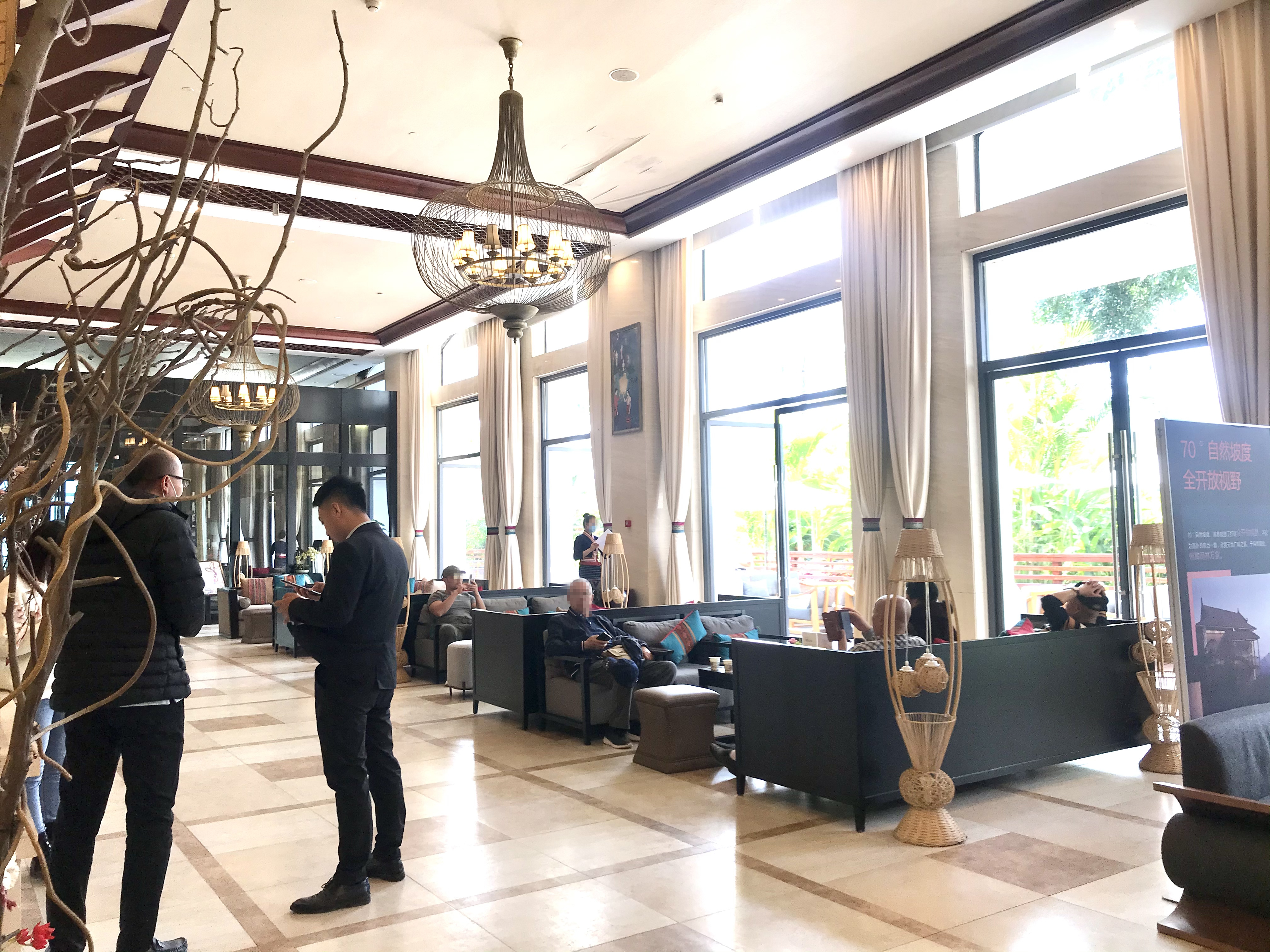 最低卖到5800元！在西双版纳“贴身肉搏”的开发商们