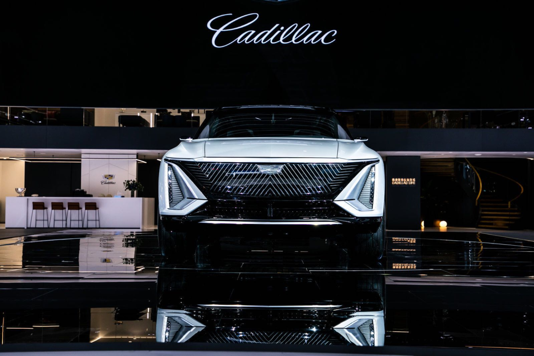 全新丰田陆巡信息曝光；AMG EQS或年底发布