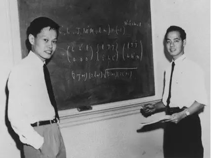 杨振宁称杜聿明为“杜先生”，周总理急忙纠正：应该叫岳父大人