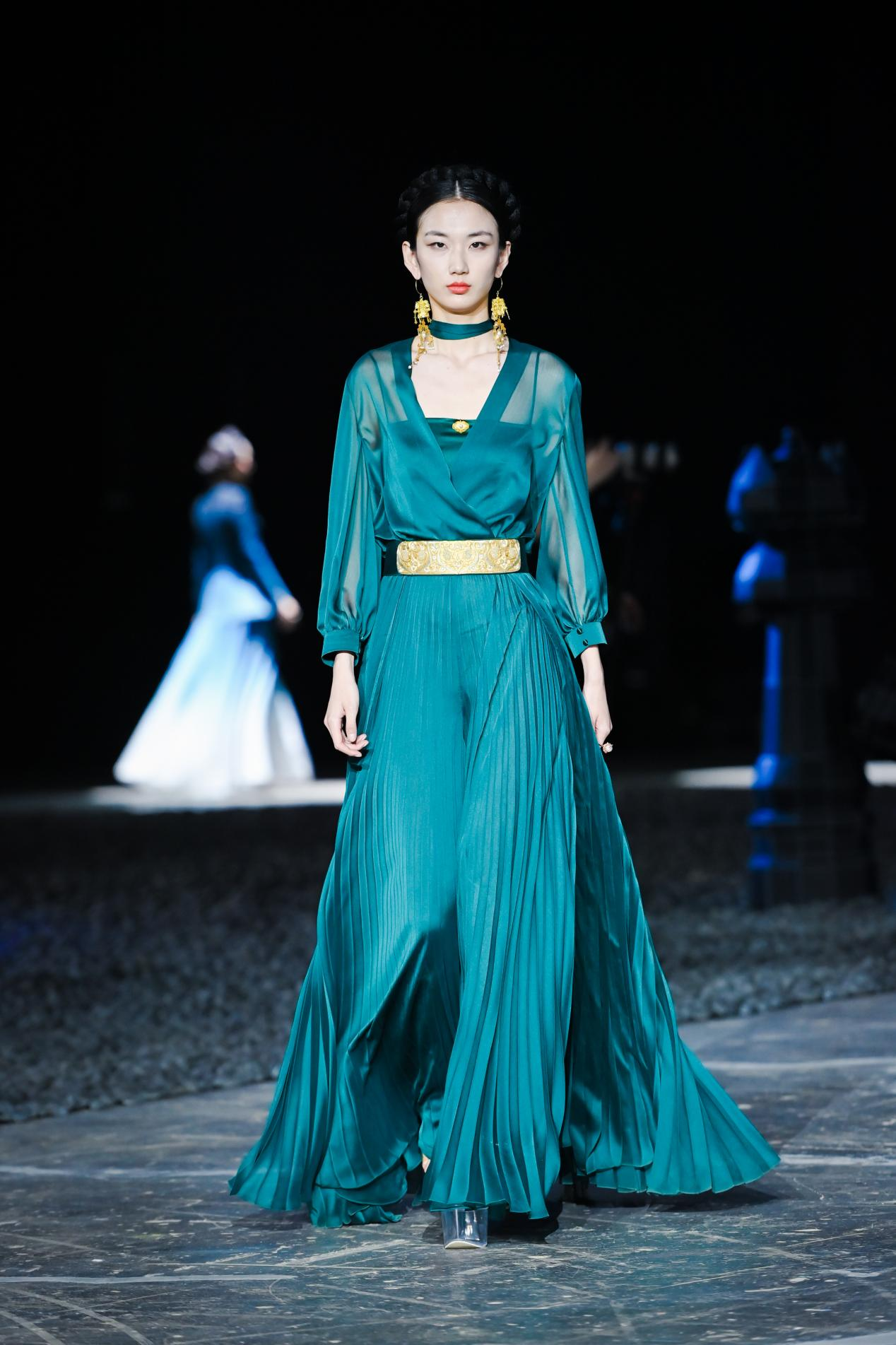 ��Ӣ����櫴�˵2021AW|����ʢװ����;