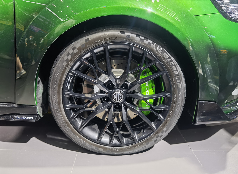 名爵6 XPOWER大師版上市，搭載1.5T混動，售價19.98萬