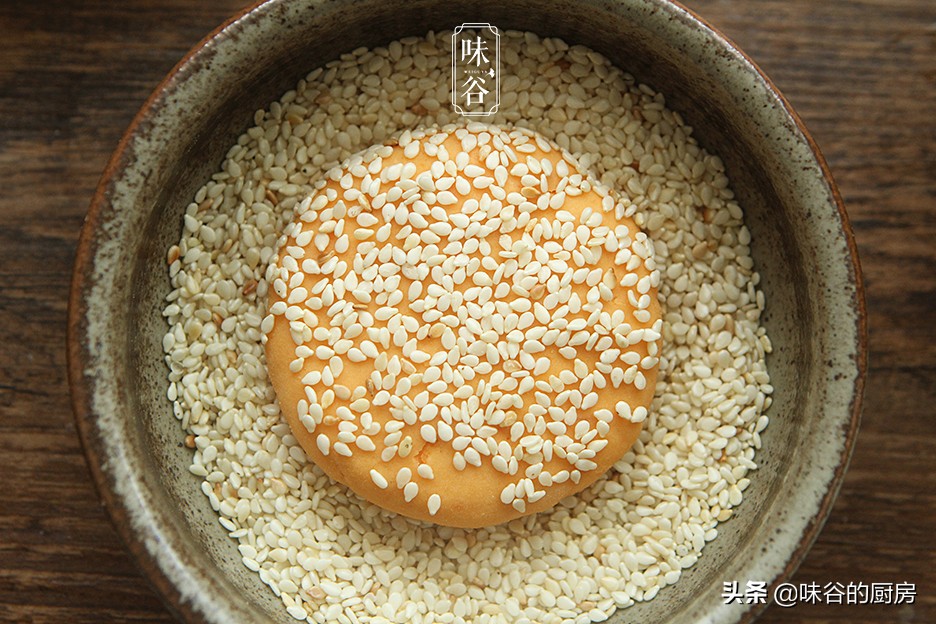 早餐饼新吃法，加1个红薯，不揉面不发面，香甜好吃，营养又顶饱