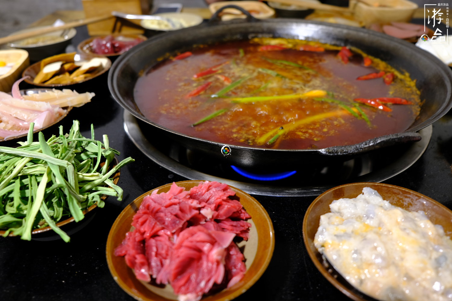 重庆火锅该不该收锅底费？收费食客不满意，不收又被怀疑用老油