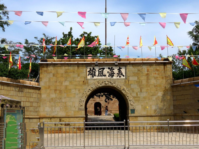 1945年，美国第七舰队要赶走八路军，强行登陆烟台，结果如何