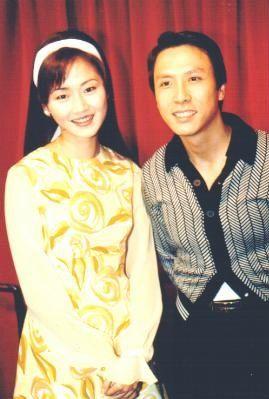 甄子丹罕晒仨孩子，长子被嘲鼻孔大，女儿腿长，3段婚姻2段感情