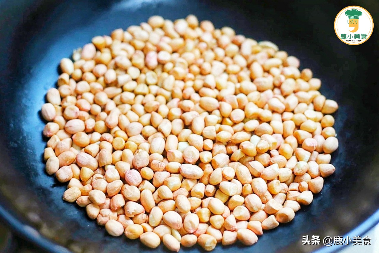想炸花生米好吃，謹記“4口訣”，炸出的花生酥脆鹹香，不易返潮