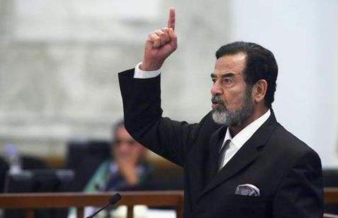 明知实力不行，伊拉克却频频叫板美国，谁给了