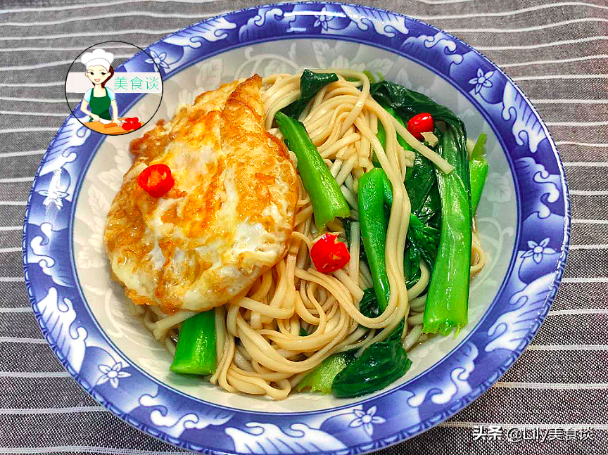 天冷了，早餐就馋这碗面，酸爽开胃又营养，早餐一碗下肚，特满足