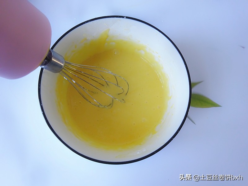 最简单的完美蒸蛋糕，几步就好，细腻润燥又解馋，吃一次忘不了