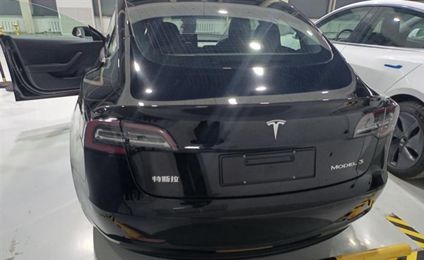 國產(chǎn)特斯拉Model3跌破25萬，比亞迪漢EV會如何？