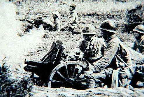 敌军装甲列车无敌？14门野炮200米外齐射，当天拿