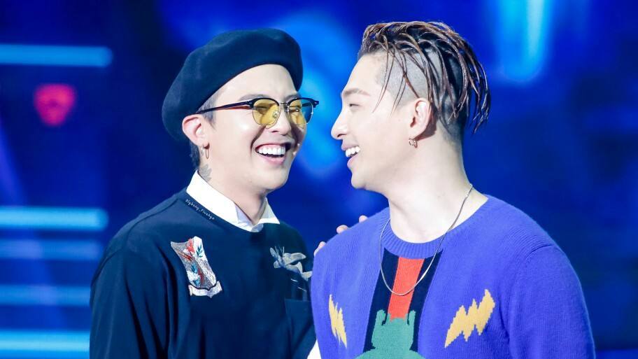 南韩娱乐圈默契百分百的竹马CP：YG家族独占两对