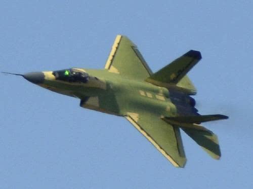 中国隐身舰载机亮相！3.0版海军歼-31 比歼-20更适