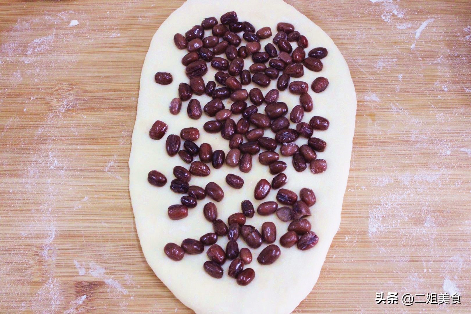 红豆面包不用买，自己在家做，无添加还香甜，蓬松软乎太好吃了