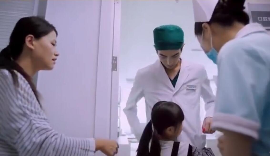 凌霄|以家人之名：凌霄有新桃花是医生？李尖尖宣布恋情 哥哥们着急了