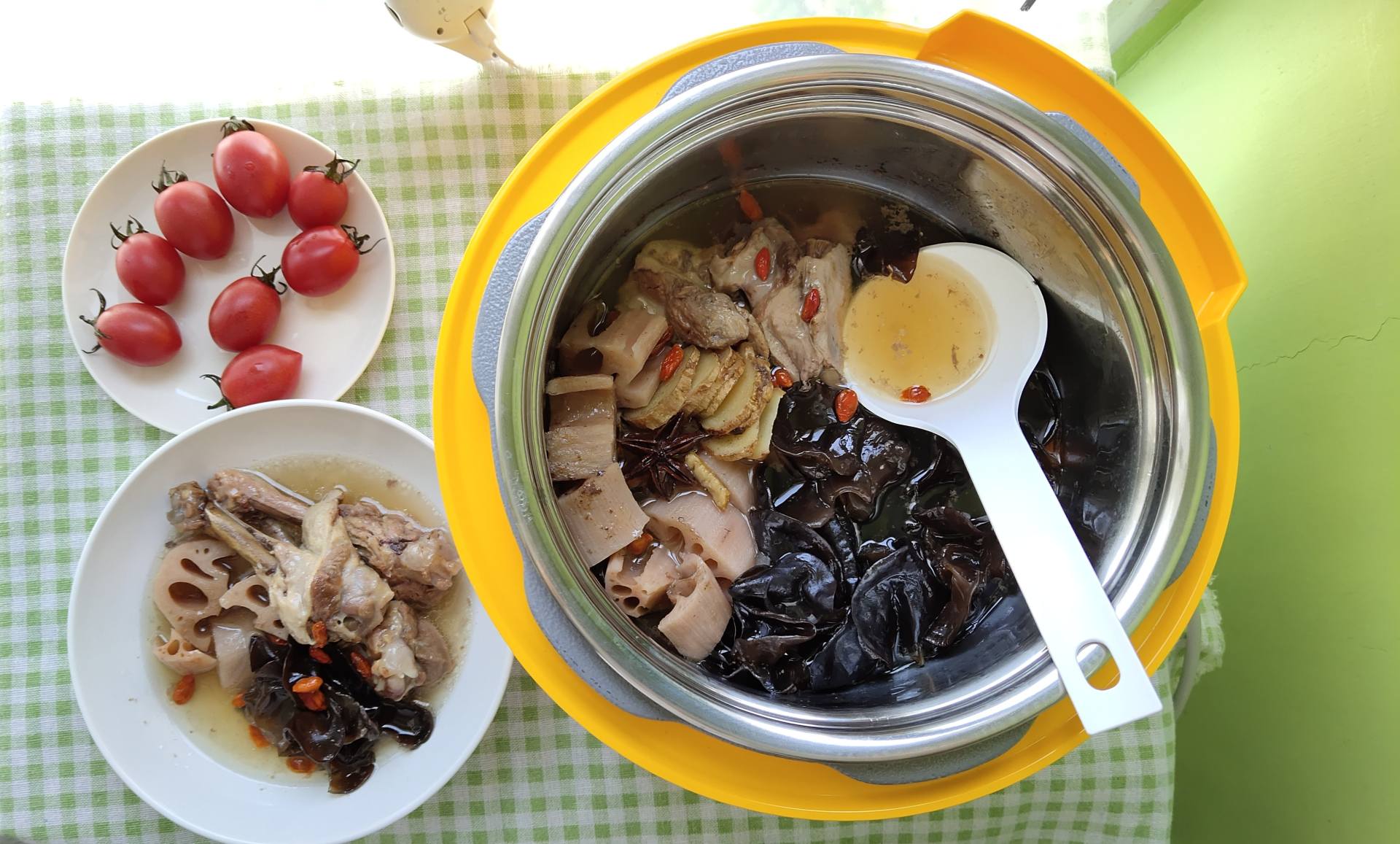 夏季版极简食谱，电饭锅一键转换成电压力锅，减少一半的烹饪时间