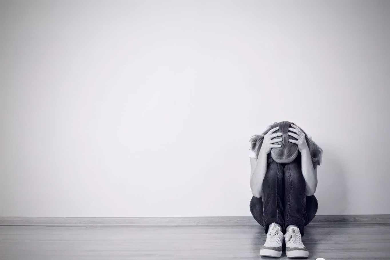 ��ɫ��Ů��ѧ�ҽ�����������