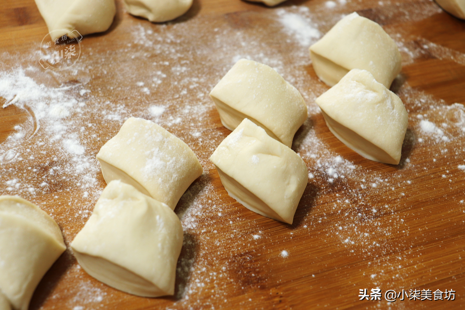 蒸包子時，別再直接上鍋蒸了，記住3個訣竅，包子鬆軟好吃不塌陷