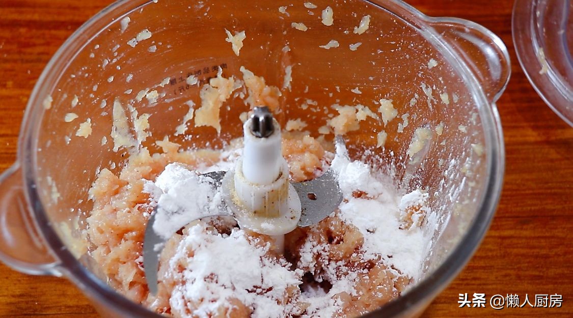 健身的人最爱鸡胸肉，教你新做法，比薯片还脆，别错过