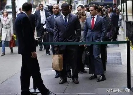 为了保护本地居民，试图让华人率先复工？华人