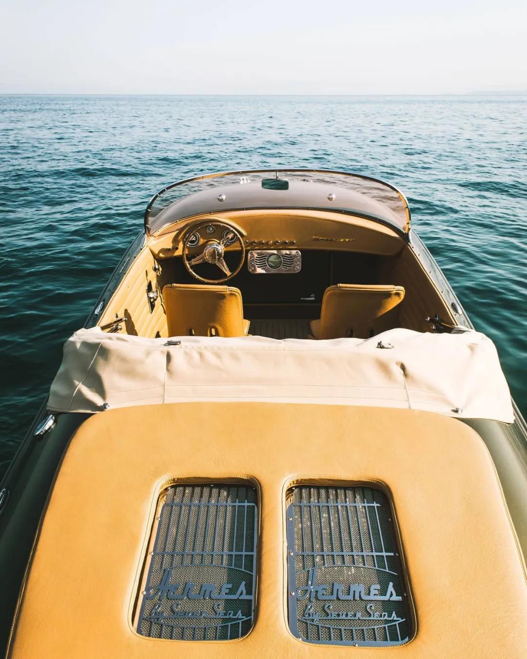 富豪的海上座駕，游艇界的至臻收藏品，靈感來自保時捷古董敞篷車