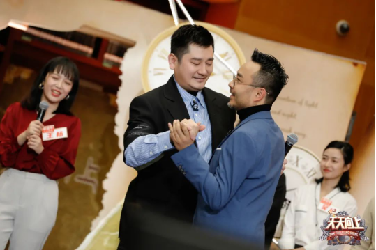 《天天向上》剩三人，《快乐大本营》却有六人，汪涵又要带新人了
