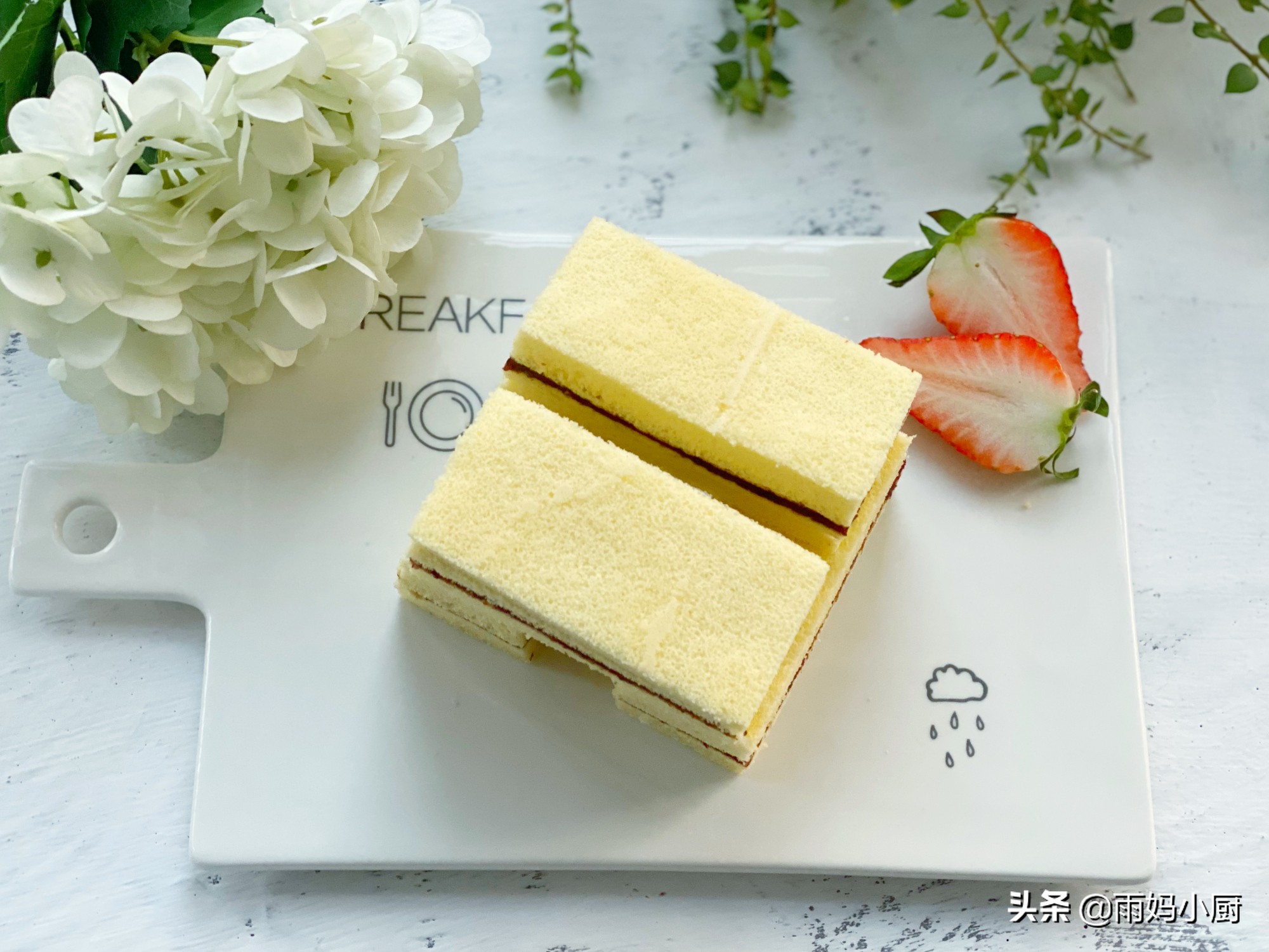 過年，想吃蛋糕自己做，1次成功不回縮不開裂，鬆軟美味又健康