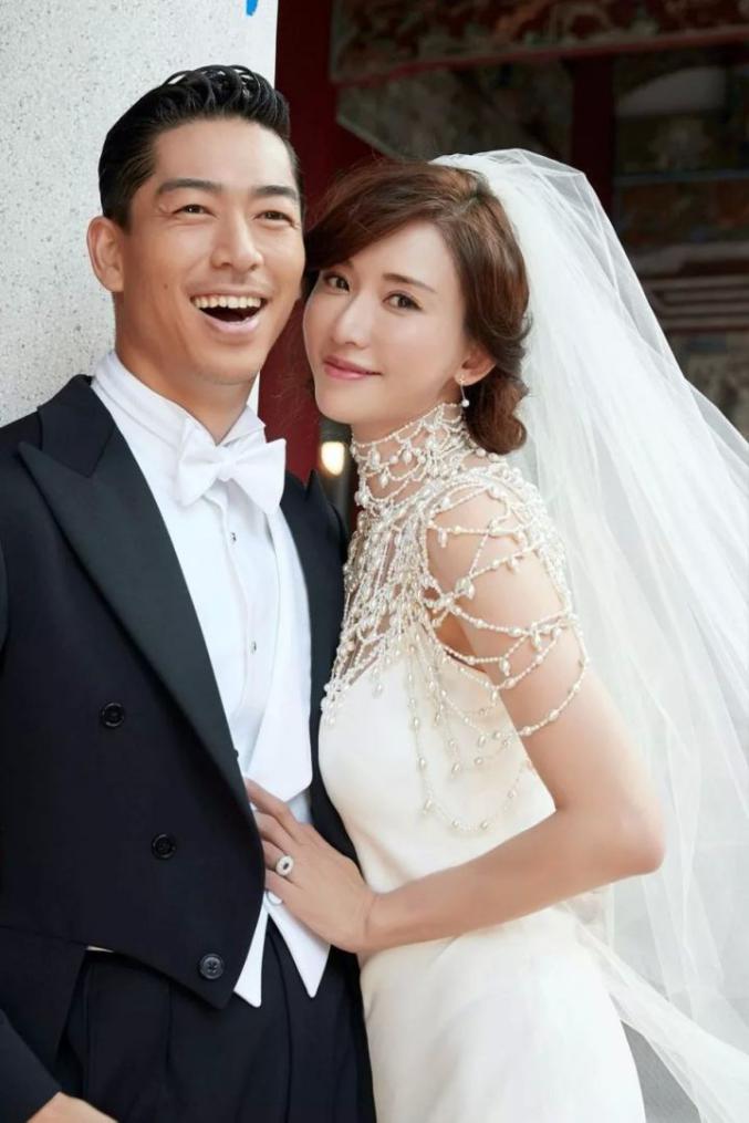 婚纱造型大盘点，热巴身材令人羡慕！可惜遇到