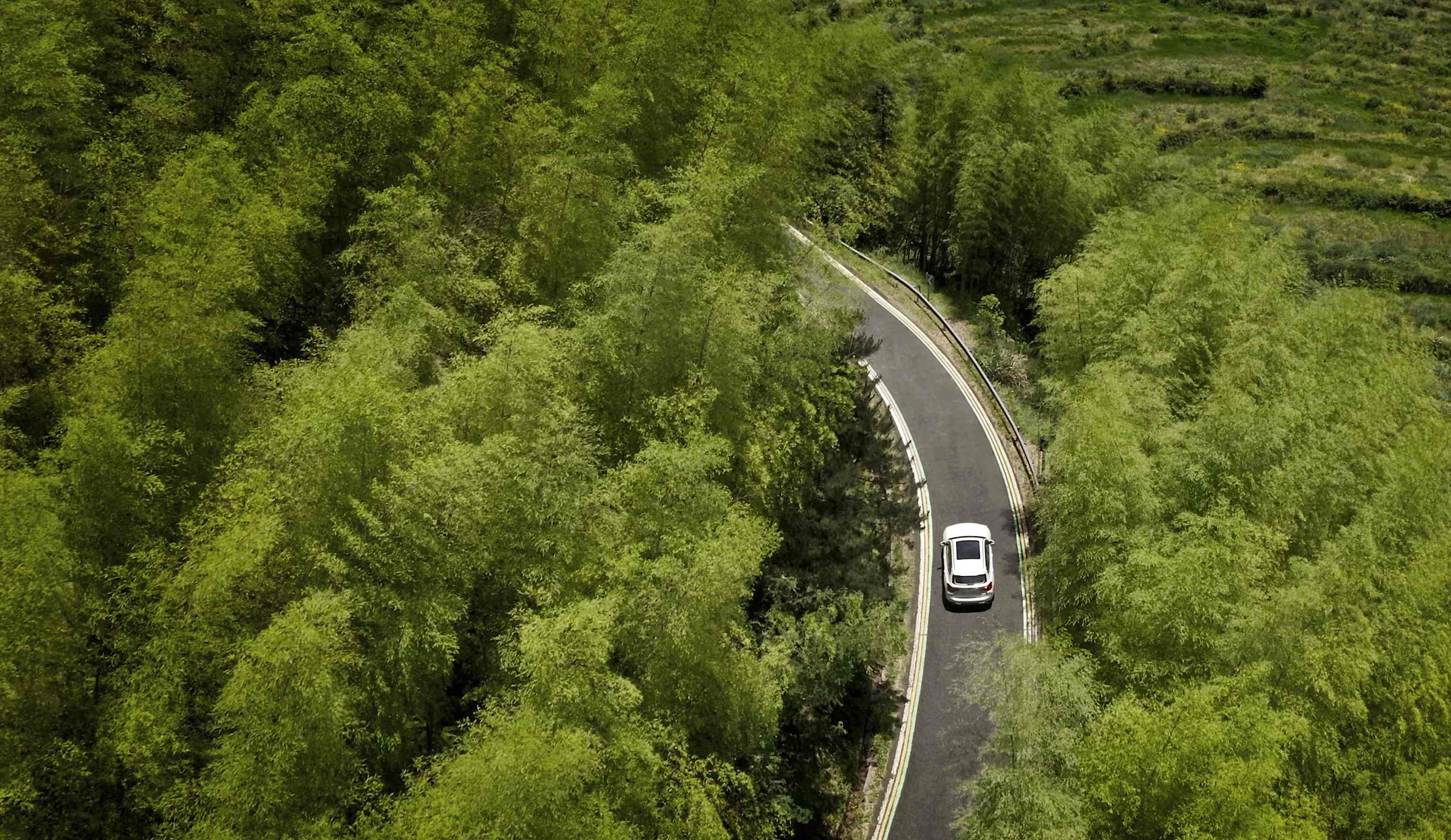 「绿色工厂」创新纯电动BMW iX3探索绿色自然之旅 携手共创低碳未来
