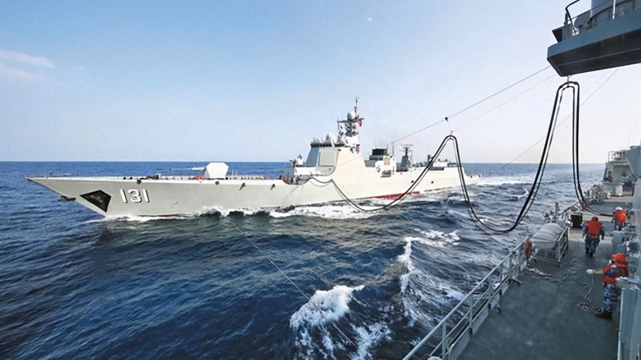 12月4日凌晨，中国海军迅速拉响“战斗警报”