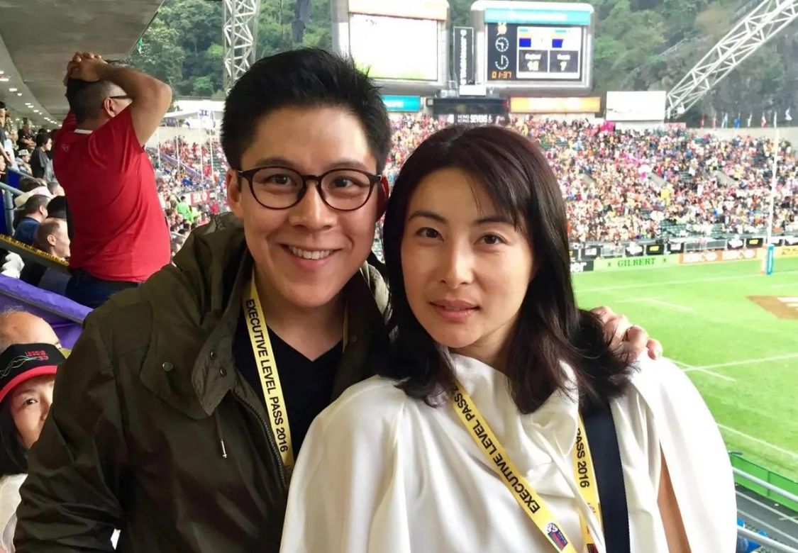 把婆媳关系处成姐妹，被老公宠成公主，郭晶晶才叫嫁给了爱情