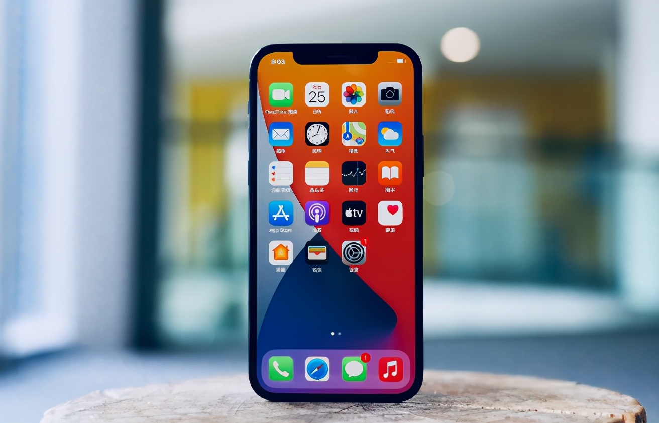 苹果亮剑，iPhone12跌至“新低价”，网友：幸福来得突然