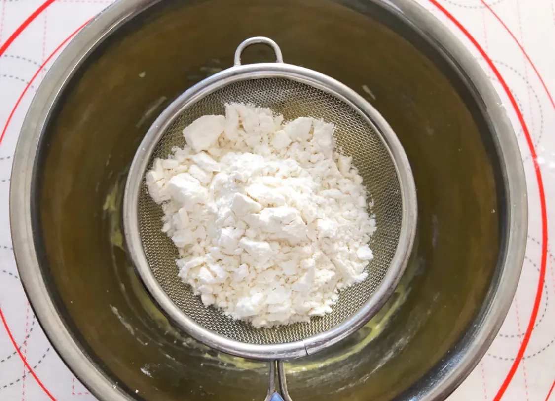 超简单,免打发的黄金芝士咸味饼干 美食做法 第5张 超简单,免打发的黄金芝士咸味饼干 美食做法 第5张
