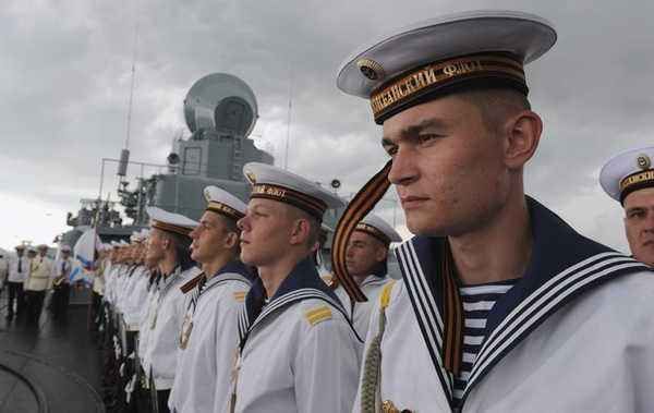 不準美軍肆意“自由航行”，萬噸級戰(zhàn)艦緊急警告：敢于闖關(guān)就開火